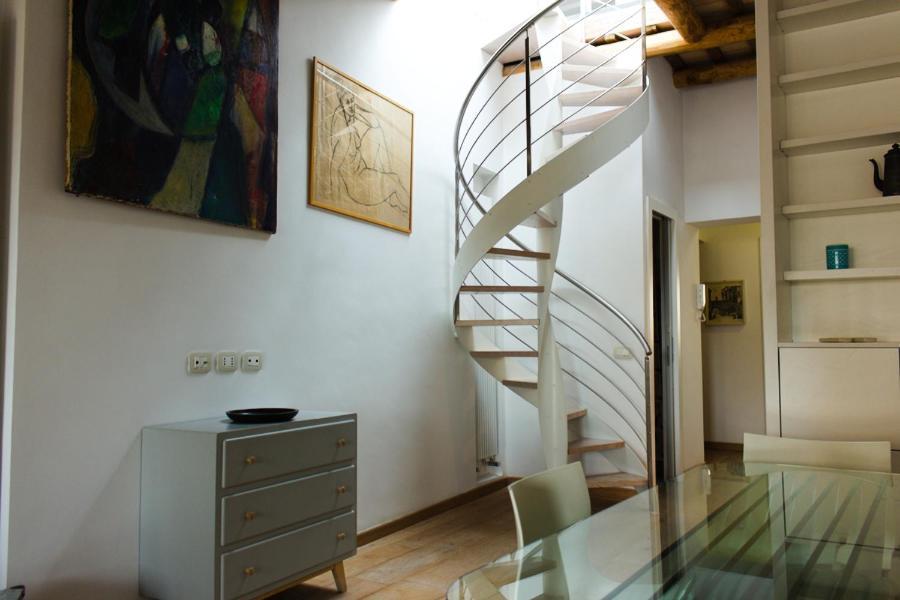 Appartement Stylish Penthouse With Terrace In Trastevere Rome